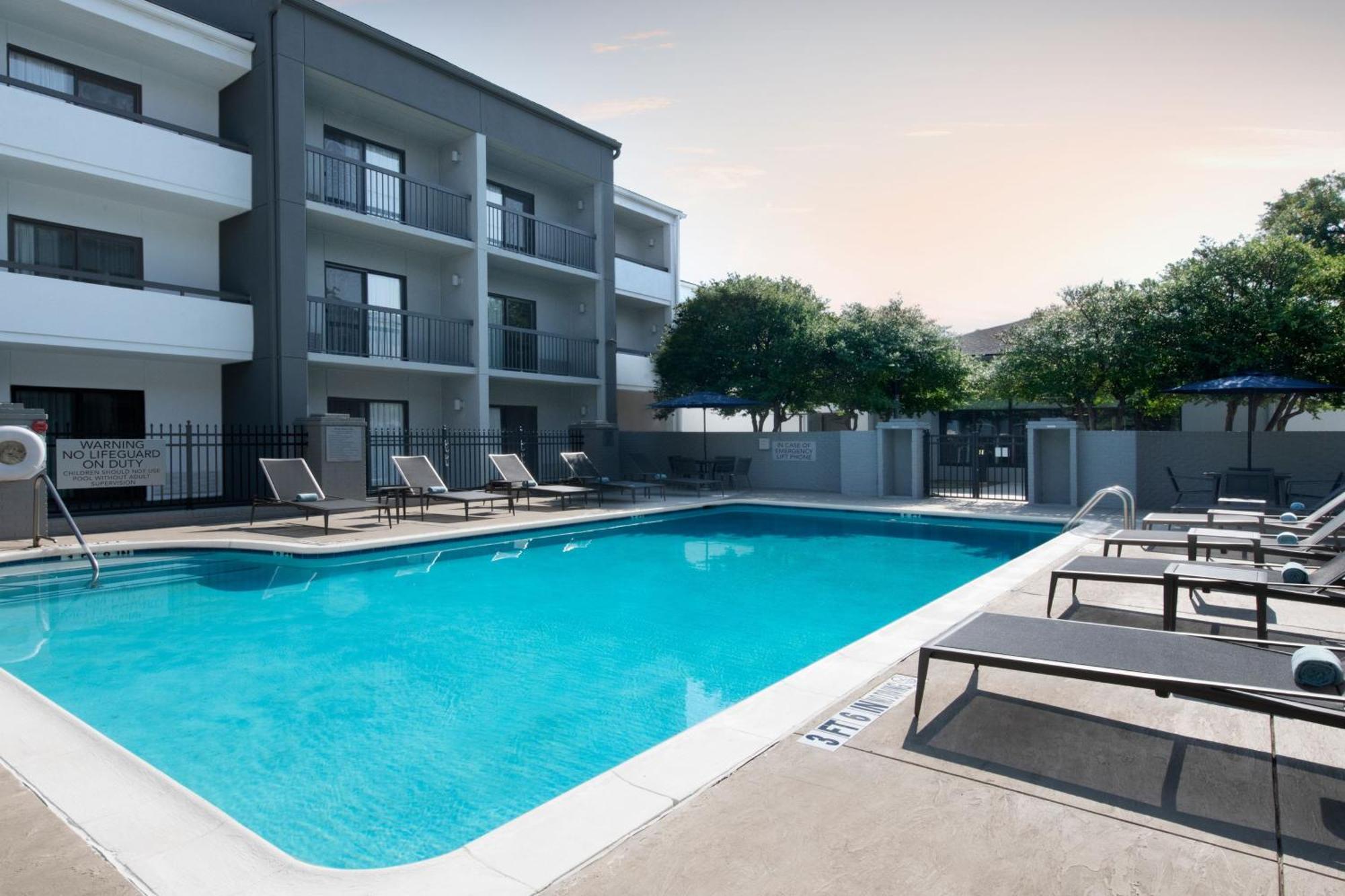 Courtyard By Marriott Dallas Plano Parkway At Preston Road Exterior foto